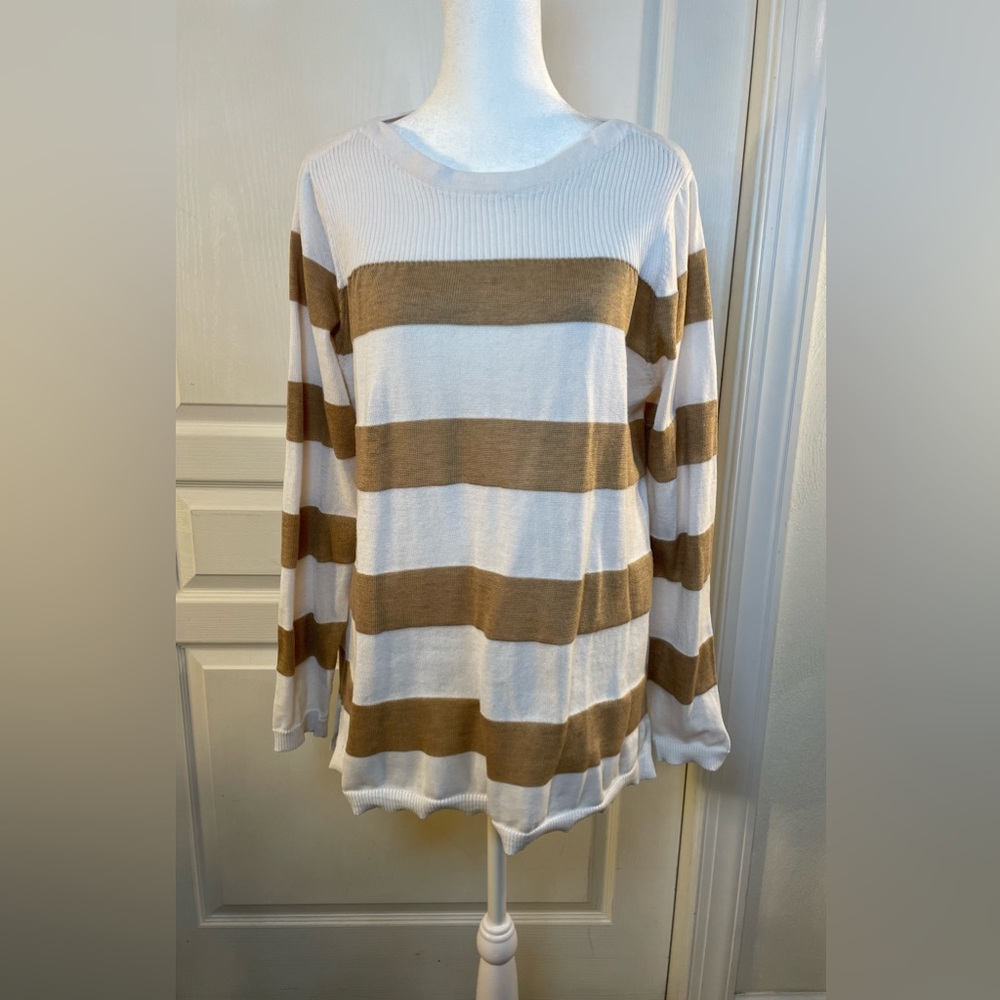Liz Claiborne Tan and Cream Striped Sweater. Size L.